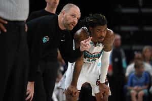 电竞比分-张佳玮谈詹金斯被解雇：多少有点赌 就怕休赛期边送球员边找老李